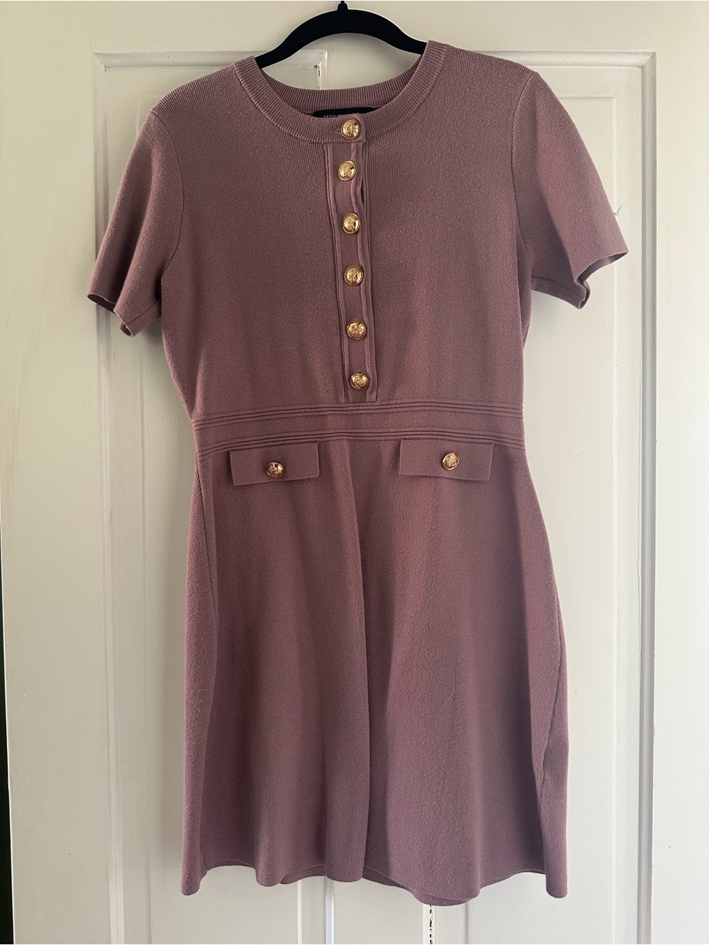 Short-Sleeve Knit Midi Dress in Mauve with Gold Buttons